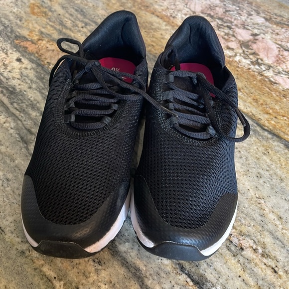 Avia Women’s 02 Running Shoes Black and White Lace Up size 9.5 - Picture 2 of 7